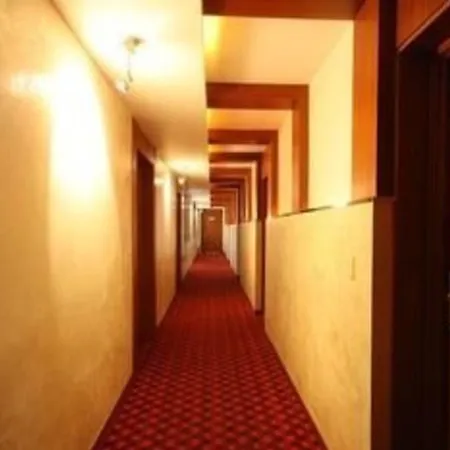 Liz Hotel
